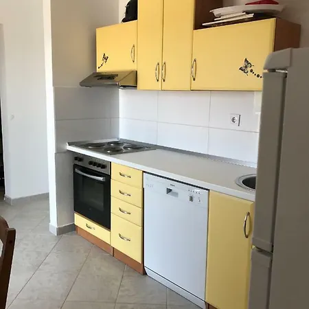 Antonija Apartment *